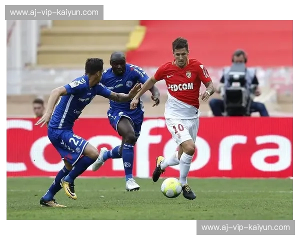 绿茵之上的铁血与浪漫:复盘尤文vs摩纳哥的比分密码与战术博弈 绿茵之上的铁血与浪漫:复盘尤文vs摩纳哥的比分密码与战术博弈